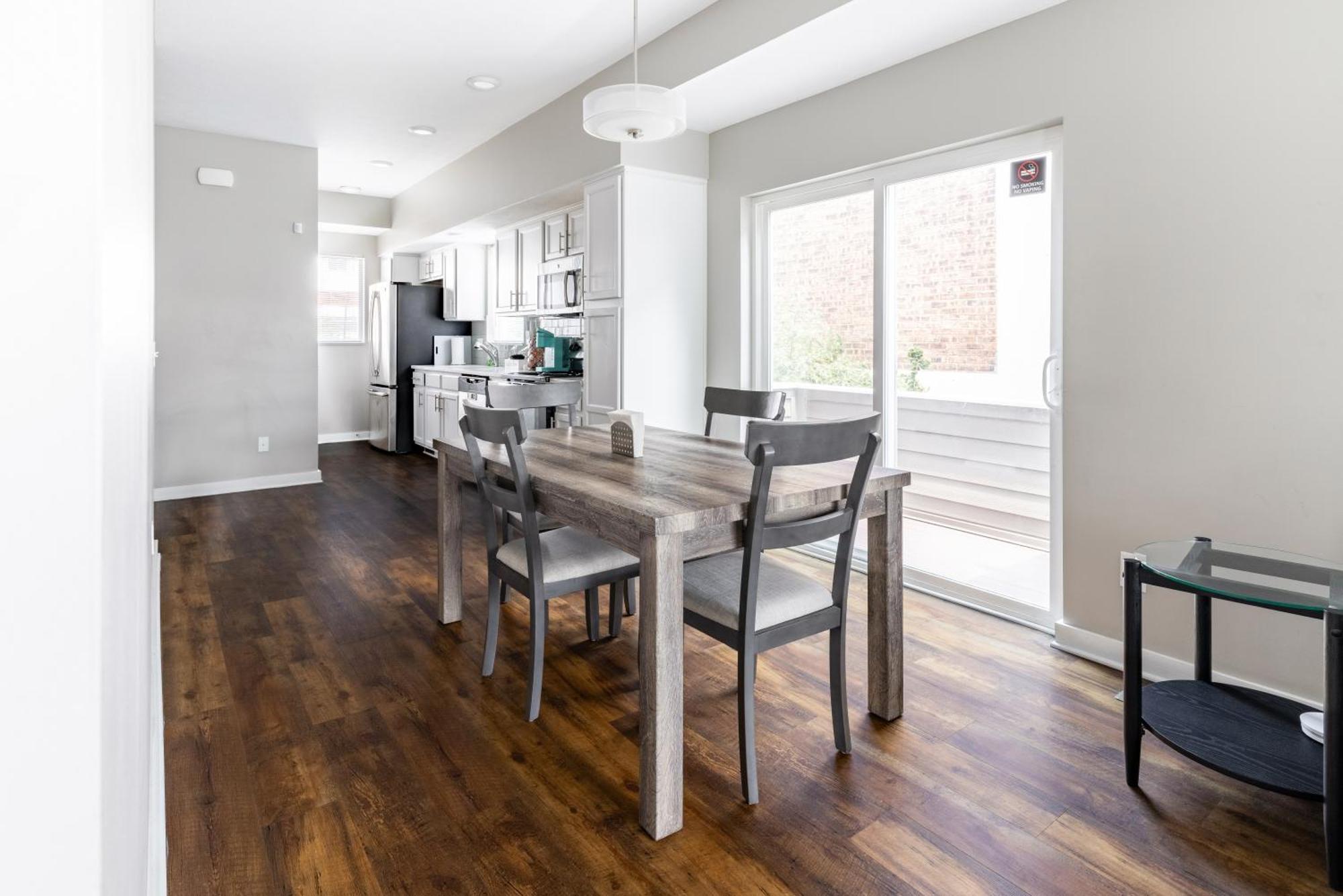 Luxury Downtown Townhome Unit 14 Cleveland Exterior foto